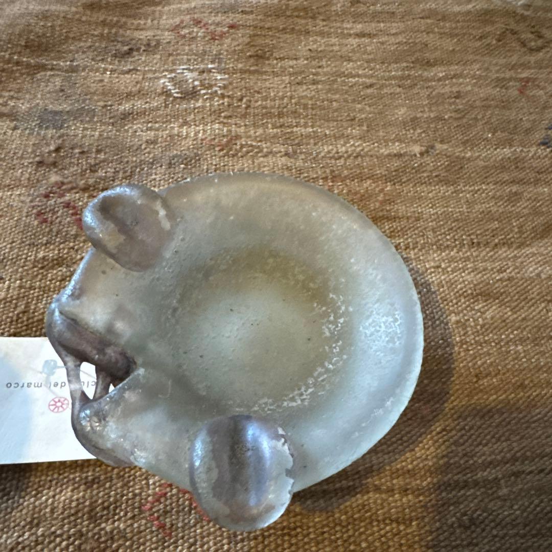 ビエナアンティークガラスの灰皿