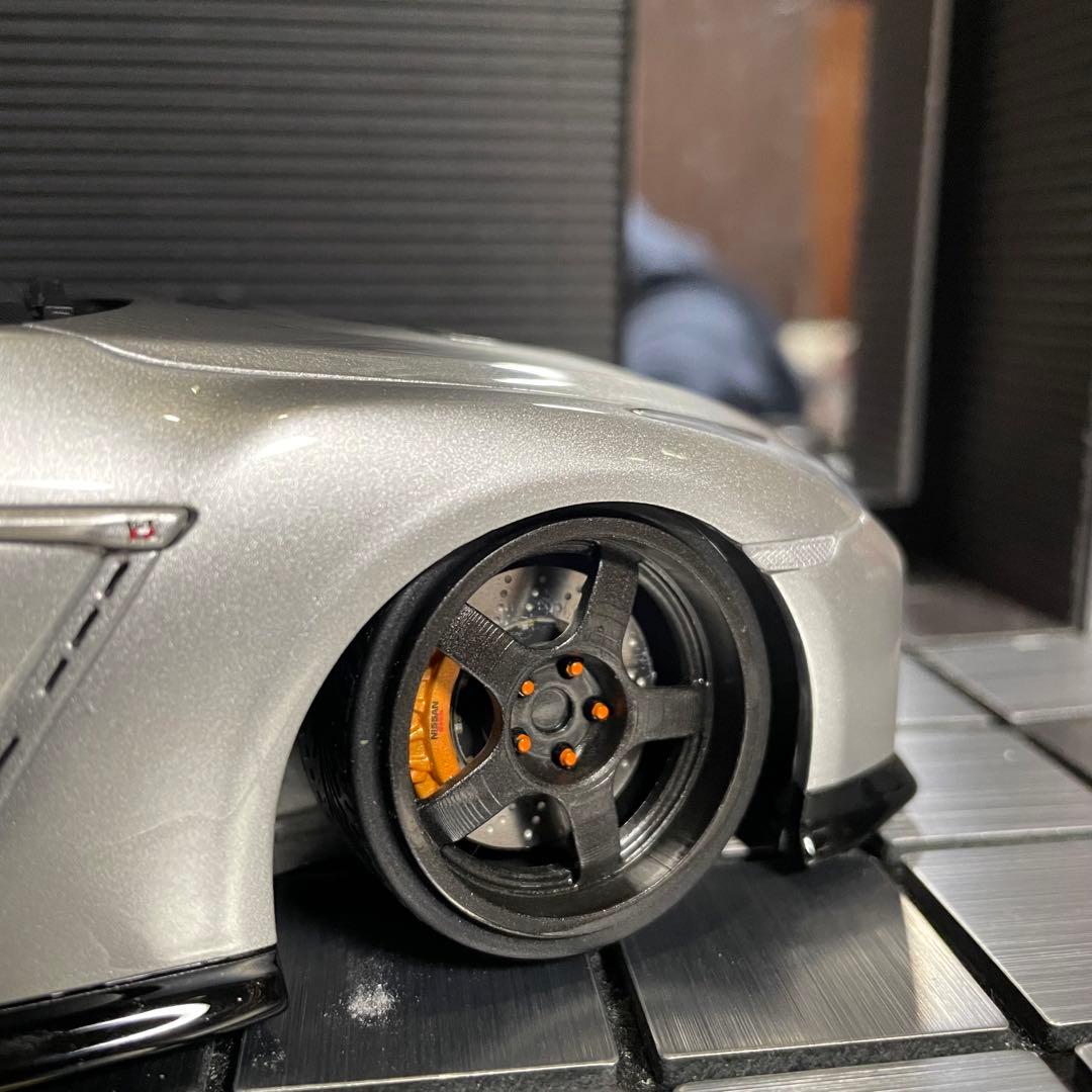 京商 1/18ニッサンGT-R R35 プレミアムエディション(カスタム仕様)