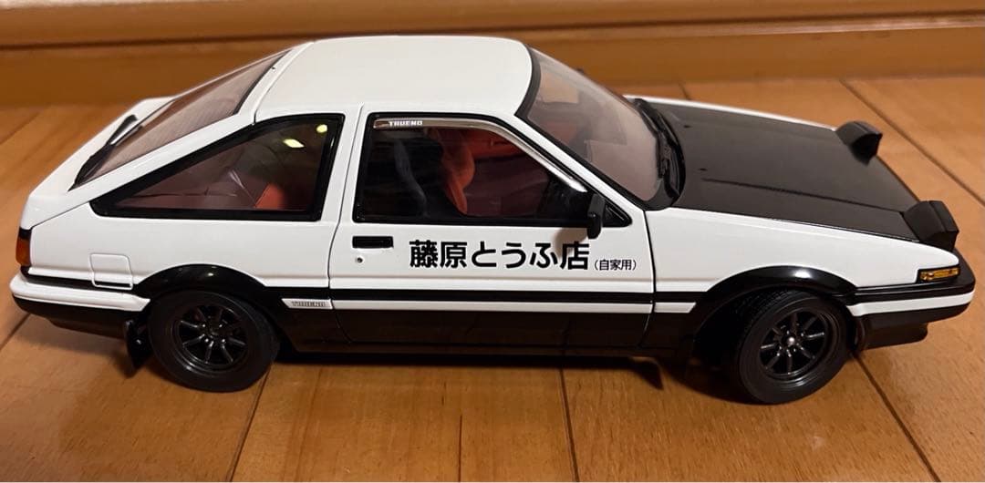 頭文字D AUTO OART 1/18 ミニカー