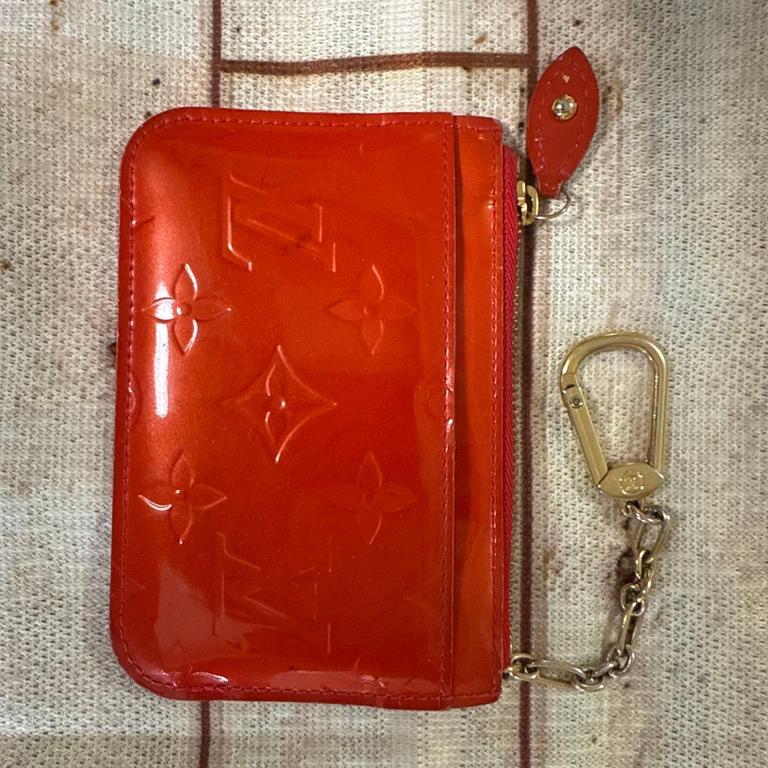 Louis Vuitton レッド ケース