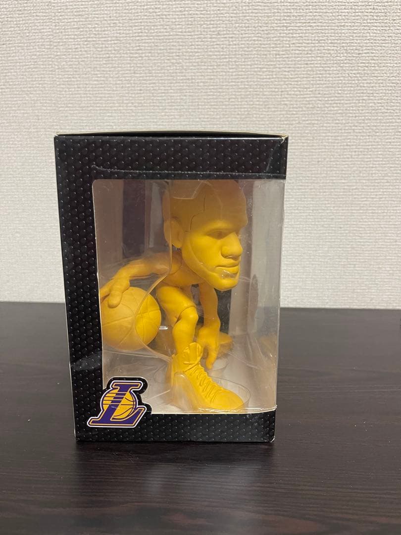 NBAレブロンSMALL-STARSMINIS フィギュア セット