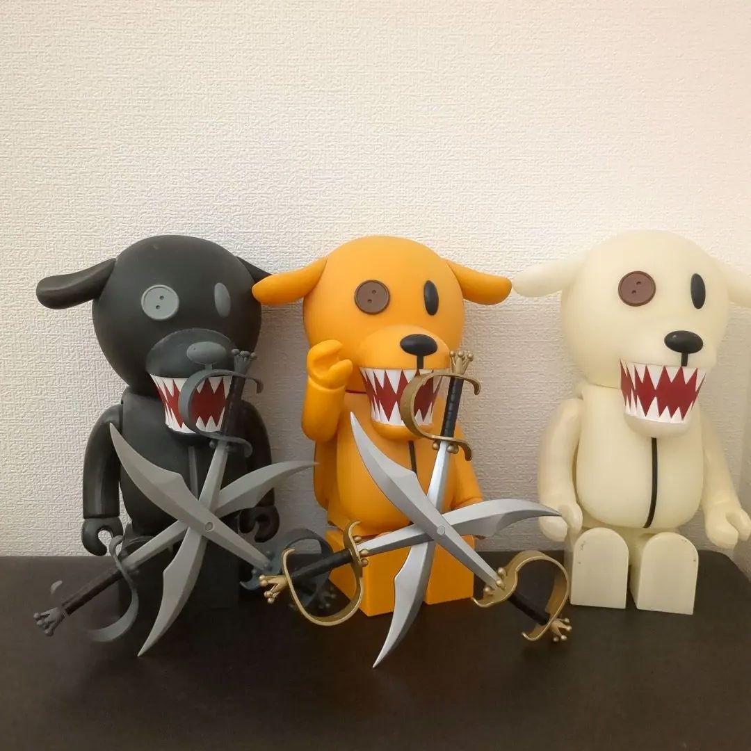 バスター君　pillows 　ピロウズ　400%KUBRICK 3体