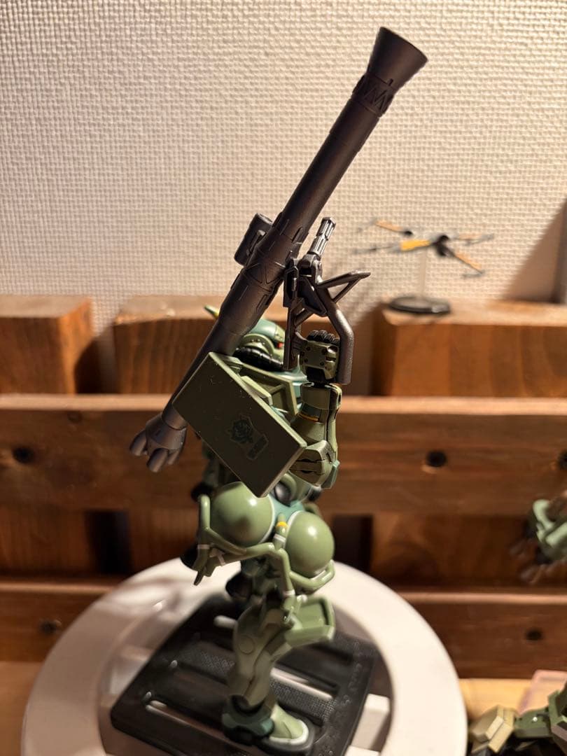 HG 1/144 GQザク 全塗装+LED仕様