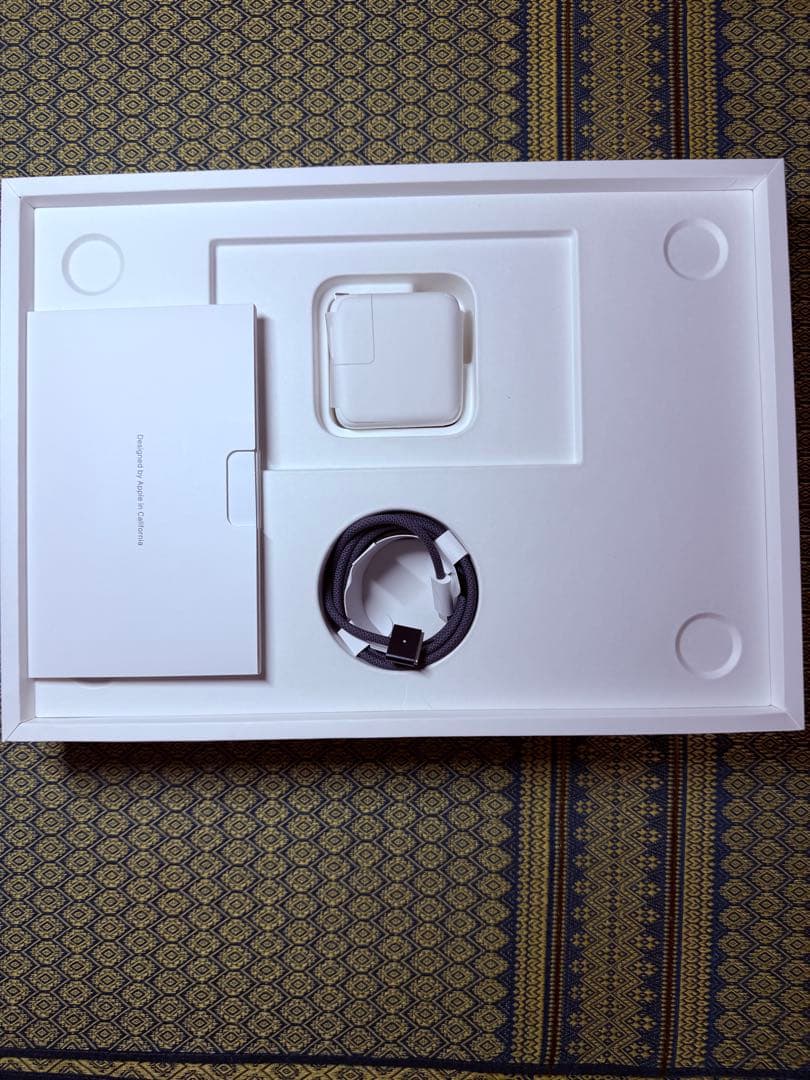 Apple MacBook Air M2 13インチ 美品