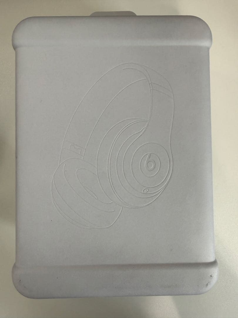 Beats Studio Pro ブラック