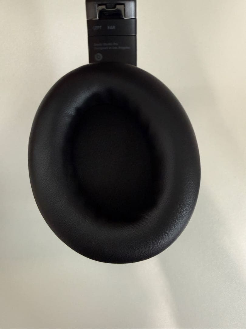 Beats Studio Pro ブラック