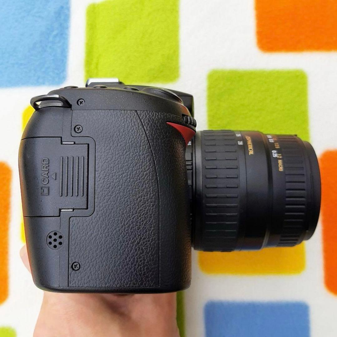 Nikon D90 デジタル一眼レフカメラ