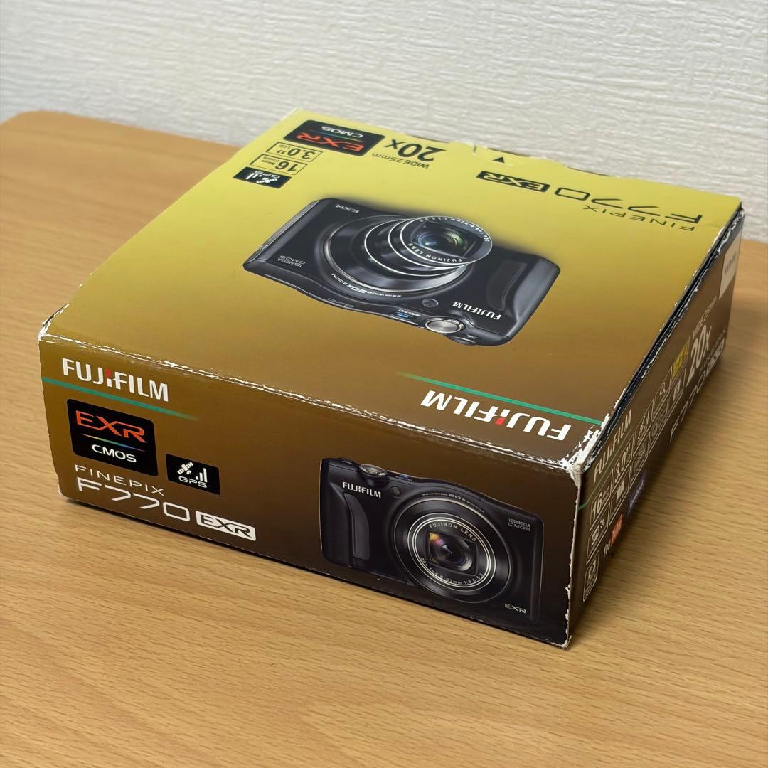 FUJIFILM FINEPIX F770EXR デジタルカメラ ホワイト