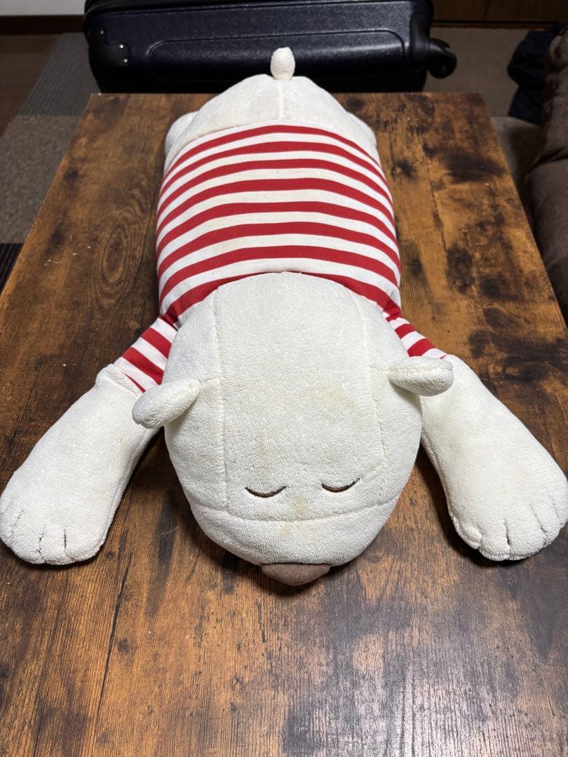 ニトリ　シロクマ　抱き枕