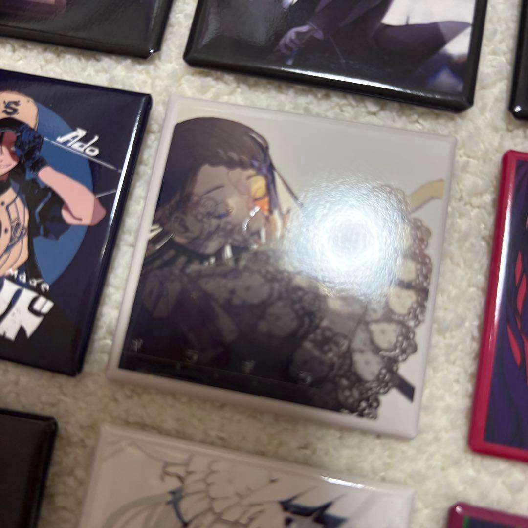 Ado モナ・リザの横顔グッズ こう見るとアタシも大きくなったもんねぇ〜缶バッジ