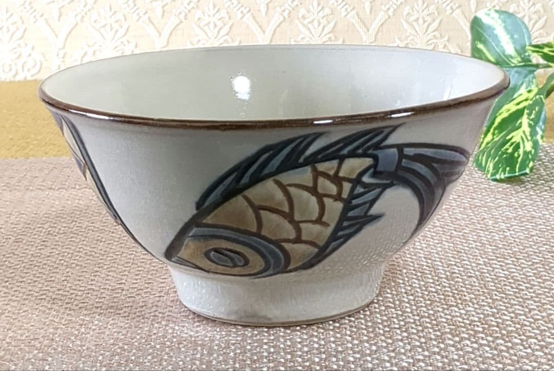 Niko様❢　沖縄やちむん　壺屋焼 丼 深鉢 魚紋 宮城須美子　レア✨️　未使用