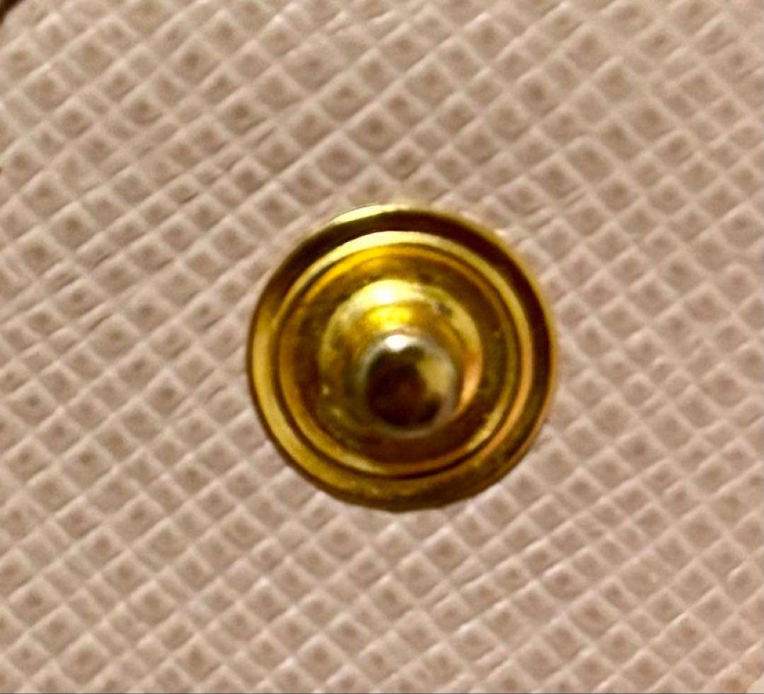 [美品]PRADA サフィアーノメタル 二つ折り財布 1ML225