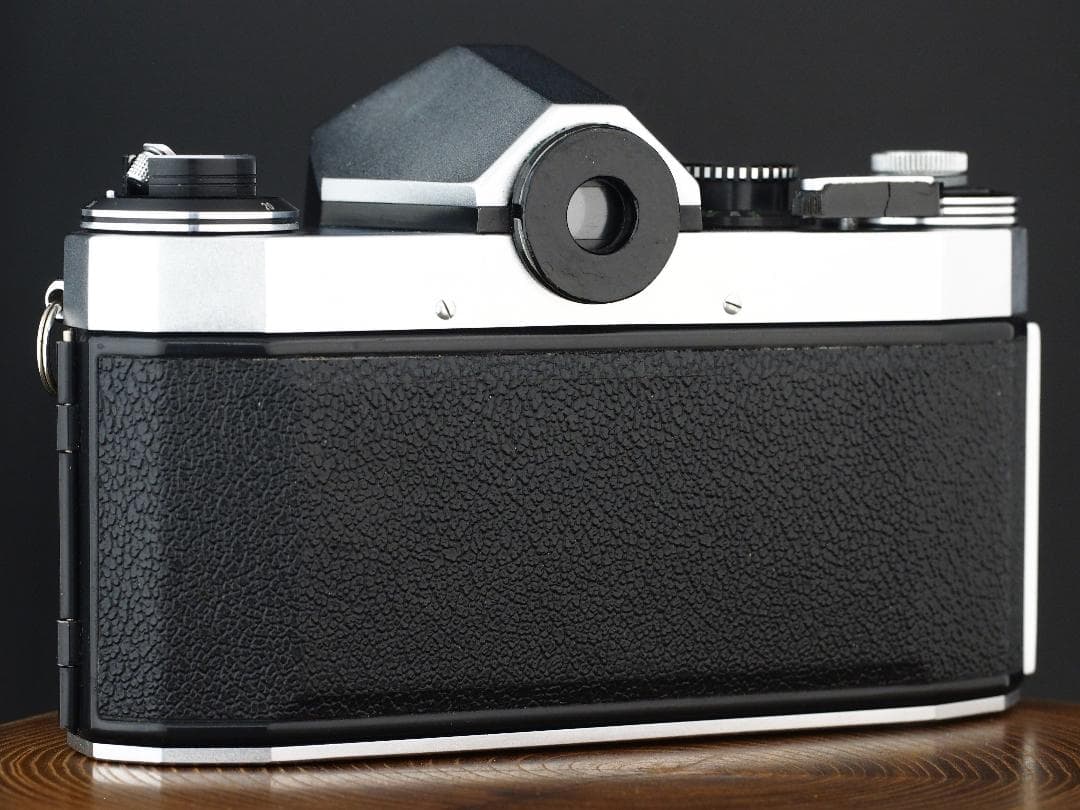 PENTACON PRAKTICA SUPER TL ボディ