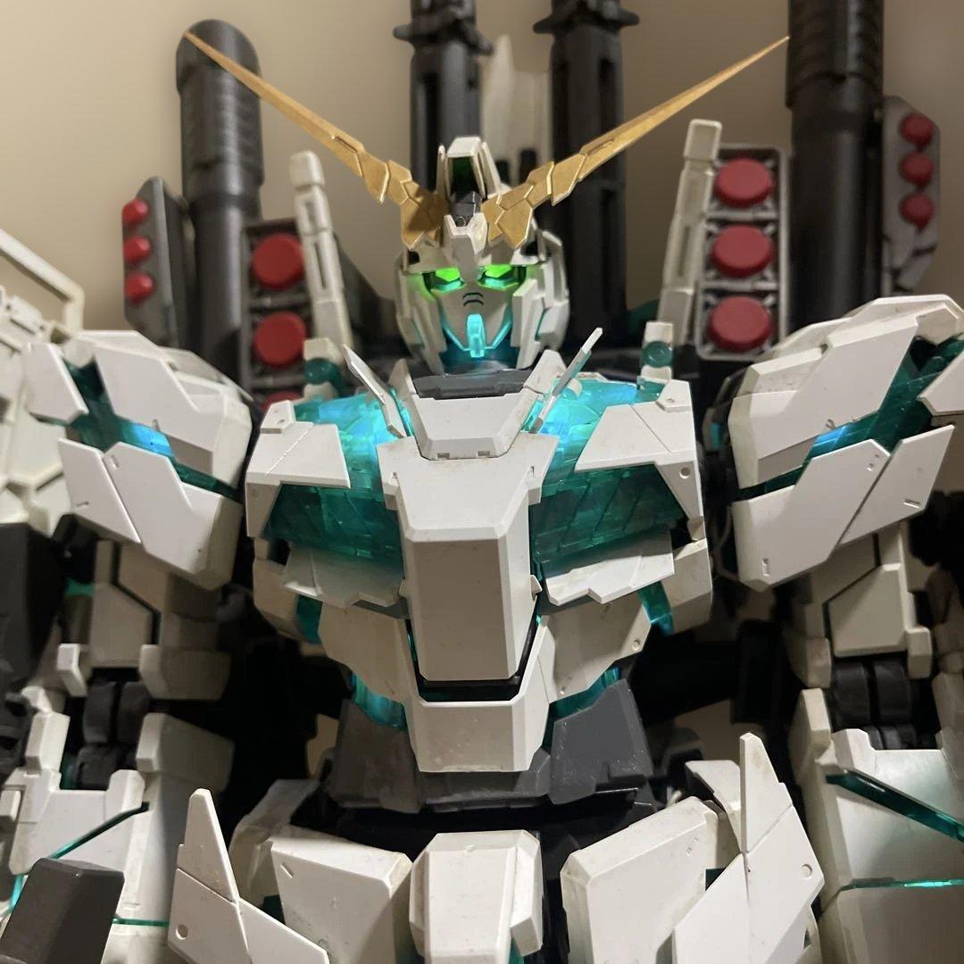 PG ユニコーンガンダム　最終決戦　LED フルアーマーユニット　完成品