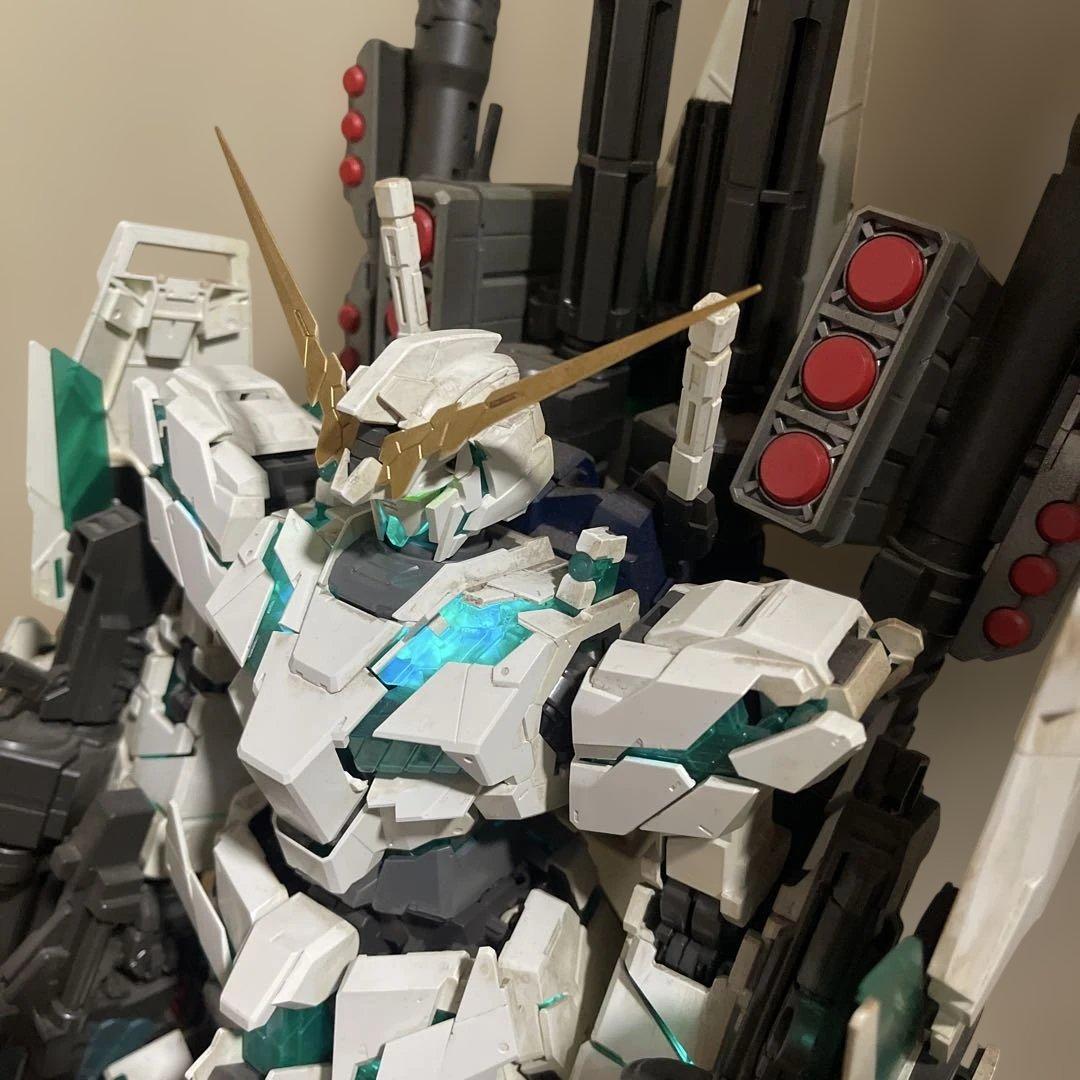 PG ユニコーンガンダム　最終決戦　LED フルアーマーユニット　完成品