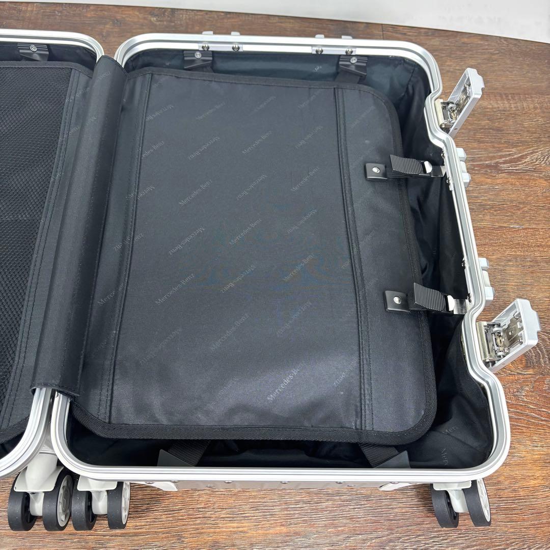 メルセデスベンツ32L アルミスーツケース《美品》機内持込みサイズ TSAロック