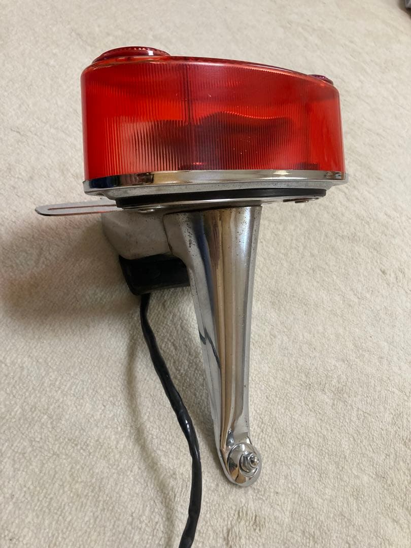 カワサキ　W3 テールランプ　W650にも