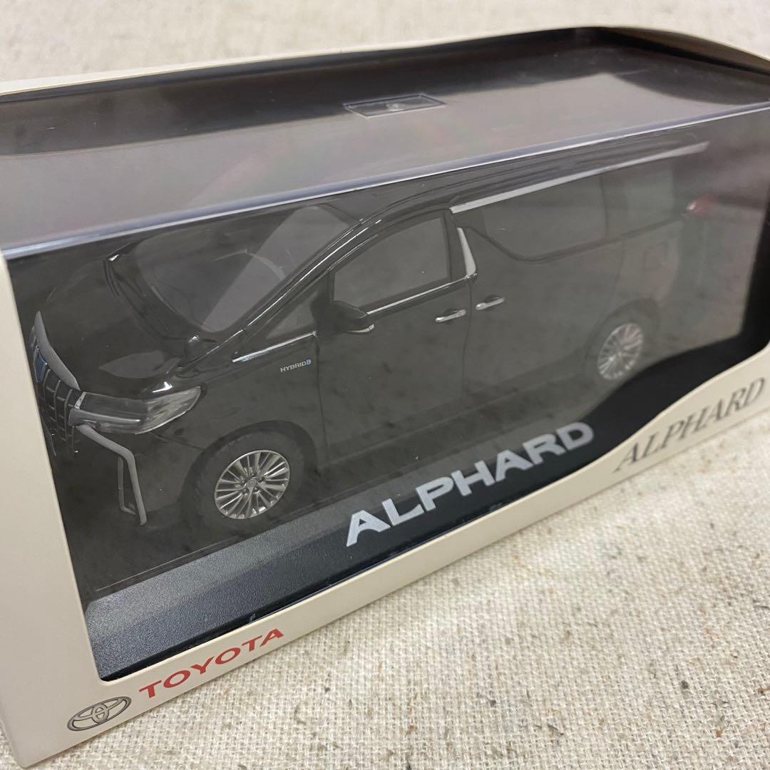 トヨタ　アルファード　後期　1/30スケールダイキャスト製　ブラック　非売品