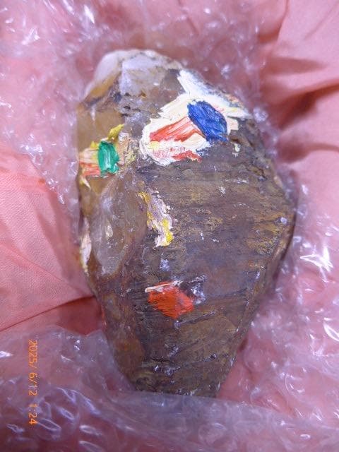 奇才　里見勝蔵の代表作の一つ「石の顔」2体です。油彩によるもので真作です