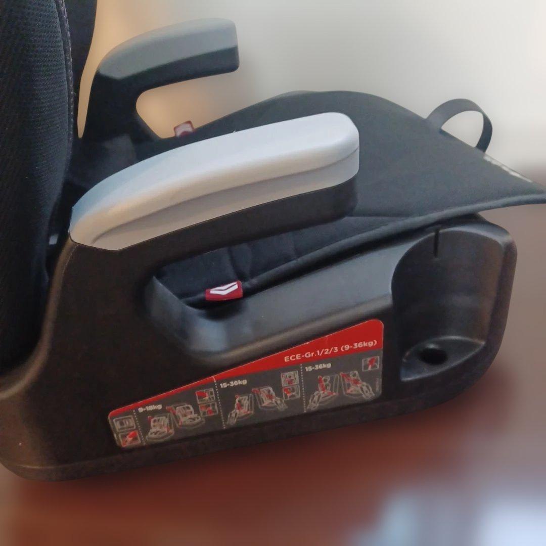 大人気☆　Joie Elevate チャイルドシート ジュニアシート　ブラック