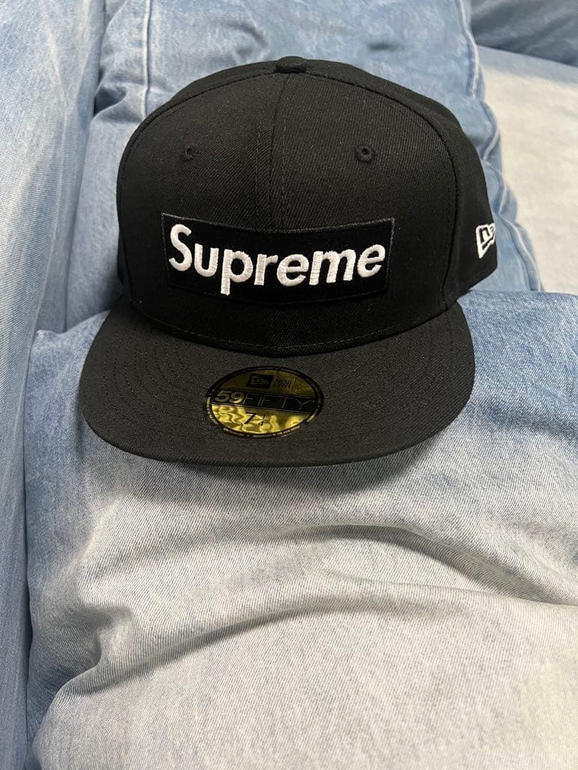 シュプリーム　ニューエラ　キャップ