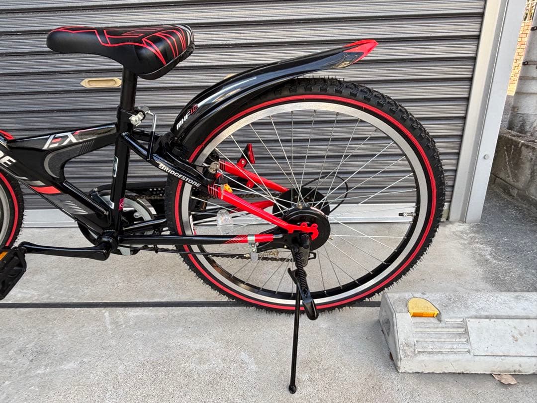 はる　BRIDGESTONE 子供用自転車 24インチ　ブラック／レッド