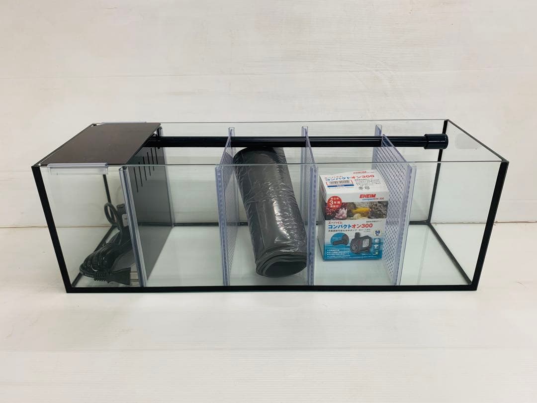 特注ガラス水槽　600×200×200　4室　ブラック　ポンプ付き　未使用