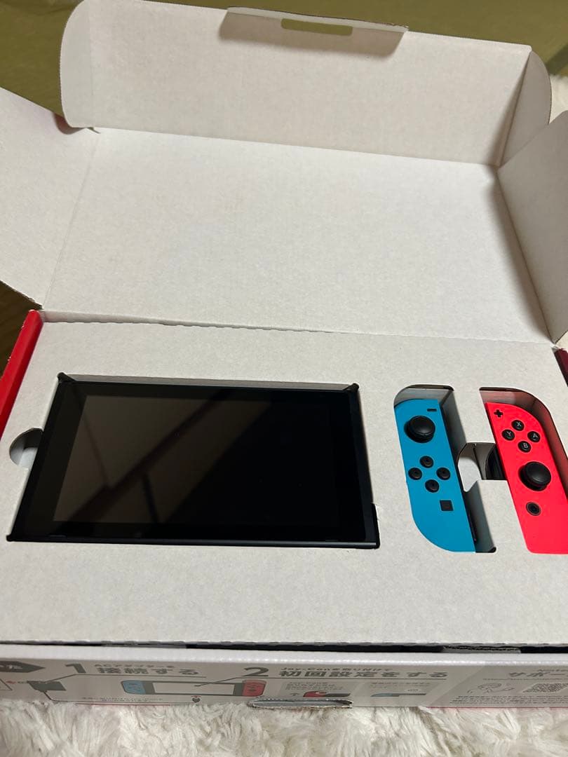 任天堂　Switch 本体