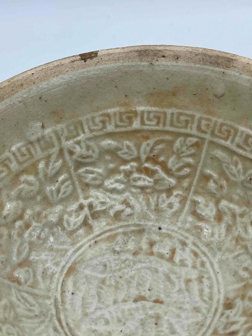 北宋時代　定窯　白釉模印花文茶碗　青磁　【旧家蔵出し】　影青(D-92)