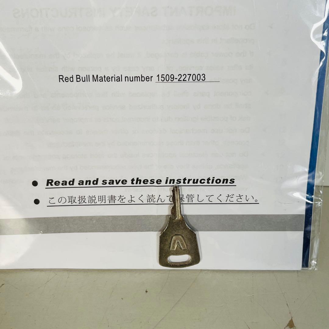 【ほぼ未使用】【希少非売品】Red Bull 冷蔵庫 小型冷蔵庫 ショーケース