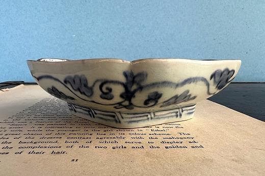 品番　t-0395 古伊万里　菱形皿B　染付　紙刷り印判　印判　時代　変形皿渦福