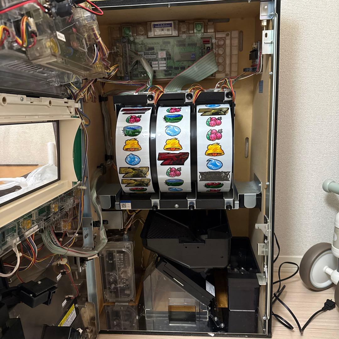 スロット台本体