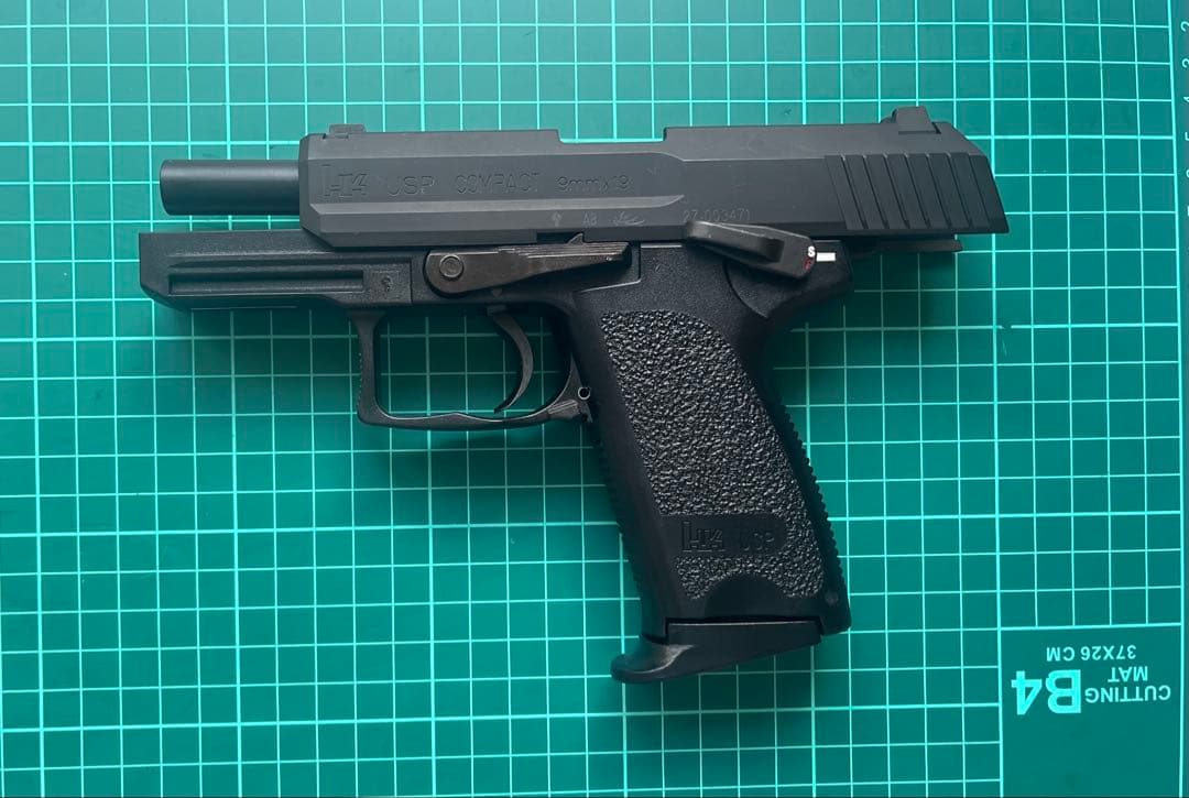 ケーエスシーKSC USPコンパクト　ガスガン 玩具　トイガン