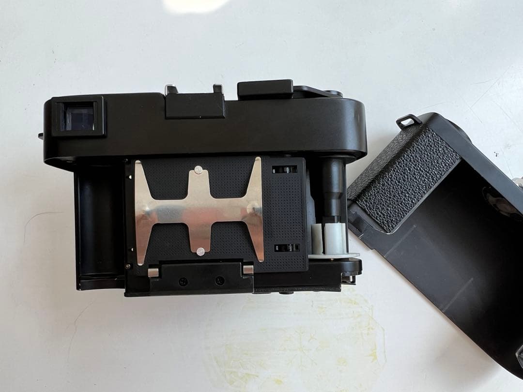 Leica CLとMinolta M-Rokkor 40mm f/2