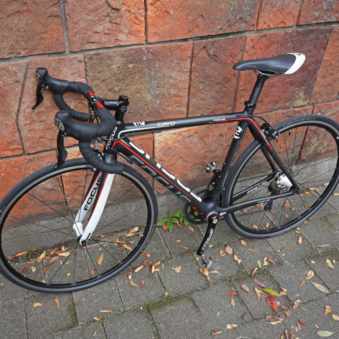 FOCUS CAYO【カーボンロードバイク・シマノ105・サイズ52】