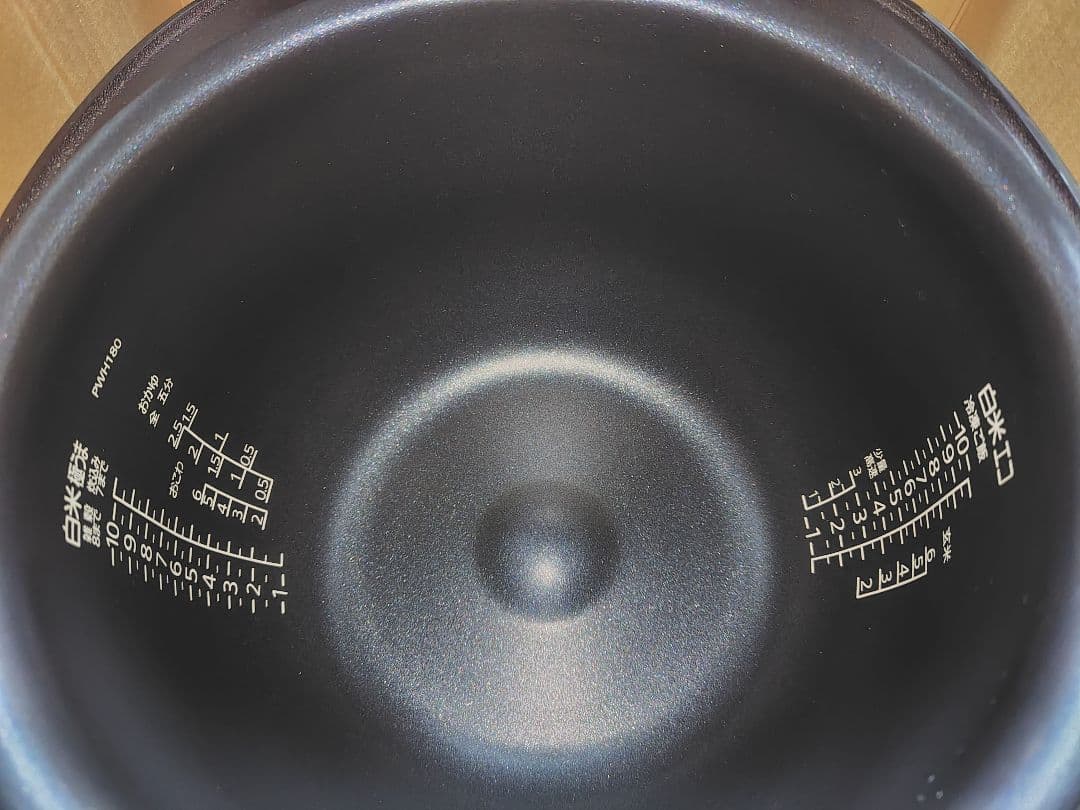 タイガー IH炊飯器 1升炊き JPW-D180T 遠赤黒厚窯 　保証書付き