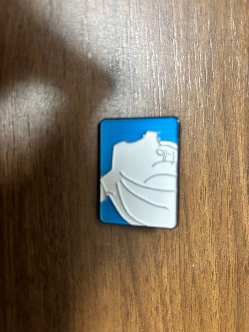 カラフルなキャラクターピンバッジ全種類セット