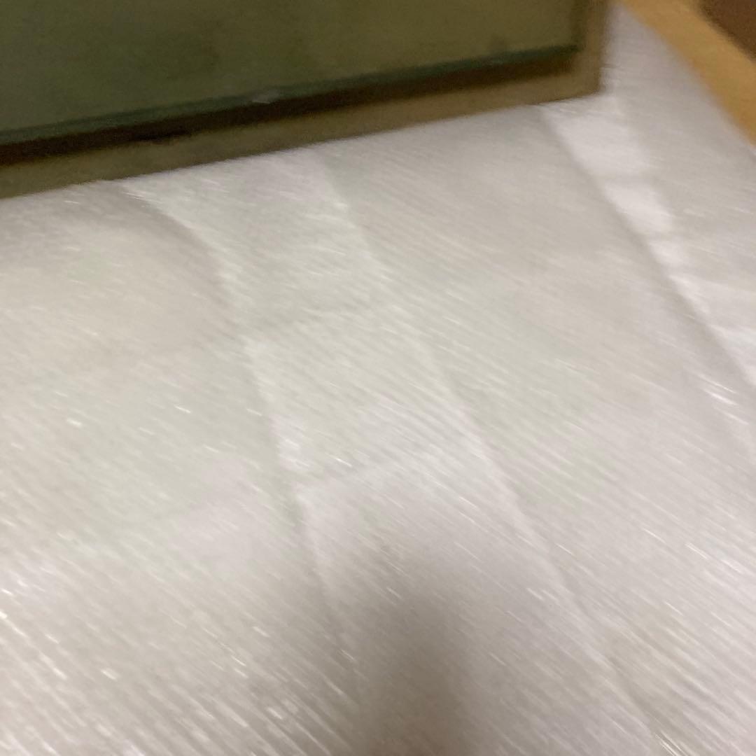 ゴールド装飾木製油彩額縁 アクリル版