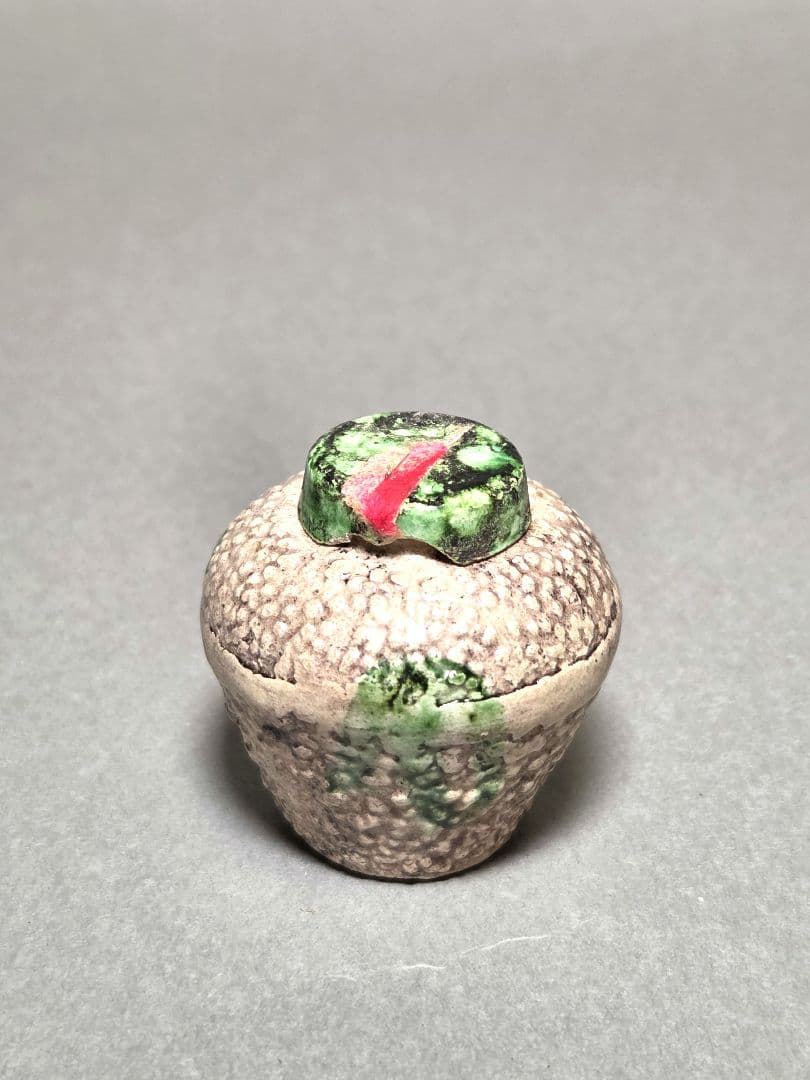 古い小さな雛道具　食器いろいろ