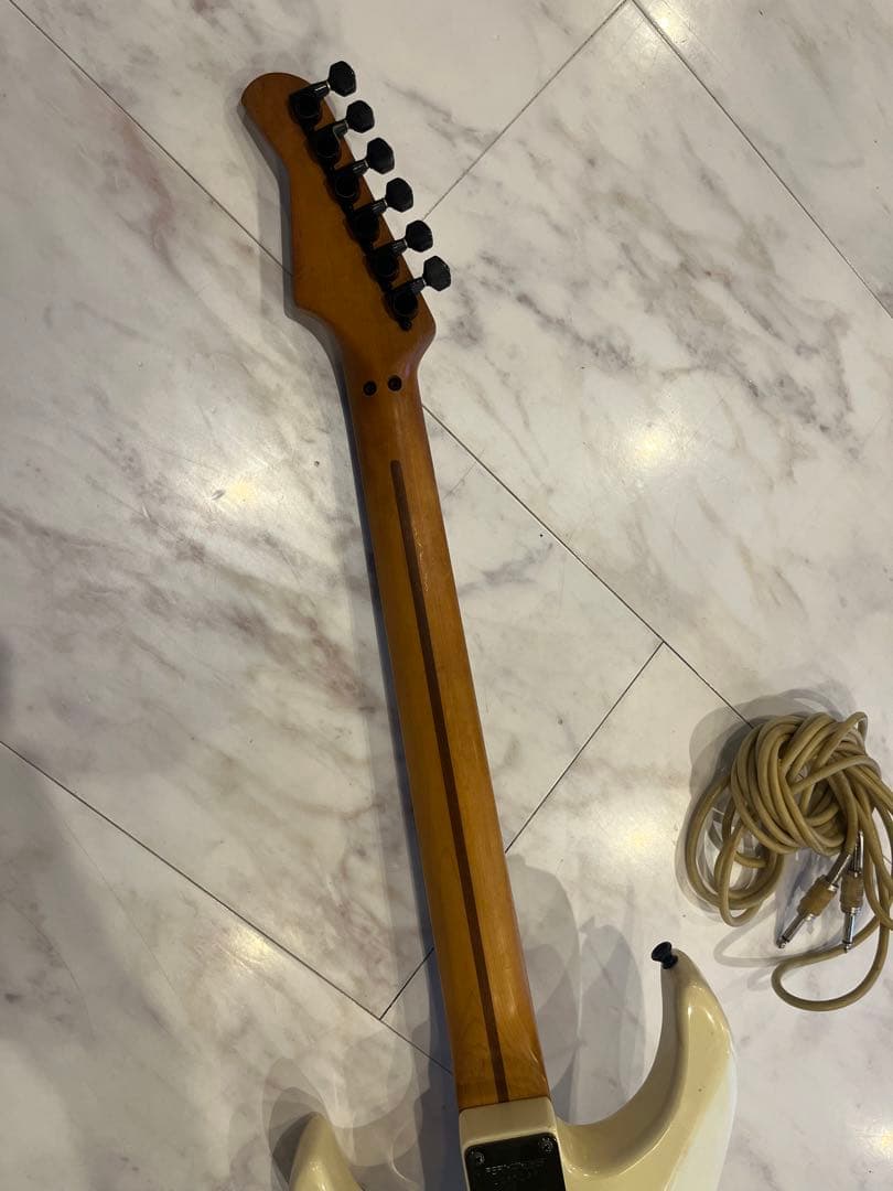 【美品】Fernandesフェルナンデス エレキギター　楽器