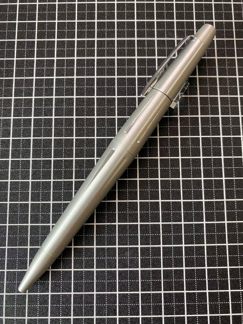 TOMBOW ZOOM 2000 ボールペン