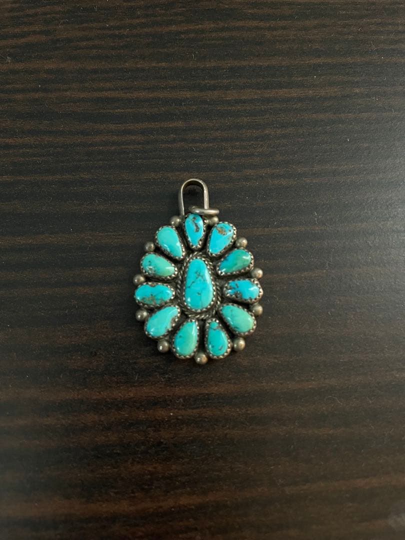ターコイズ フラワーデザイン ペンダント