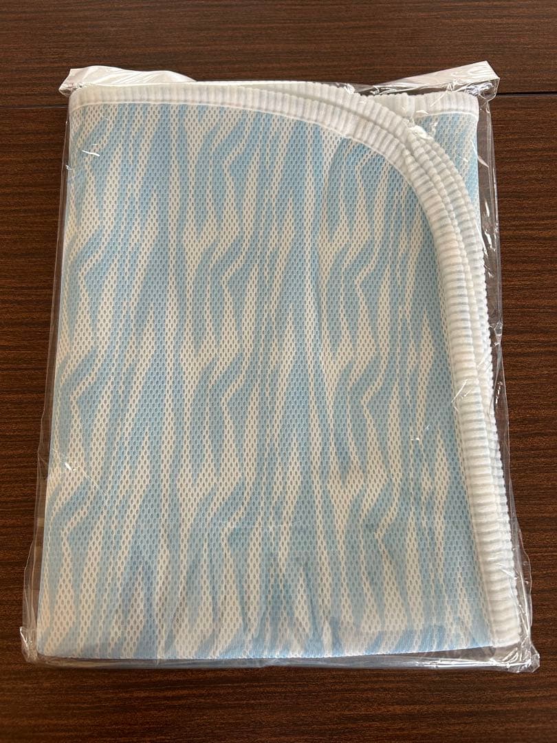 5枚セット　新品未開封　冷感　熱帯夜　涼しいーツ　ミニサイズ　ペットにも　シーツ