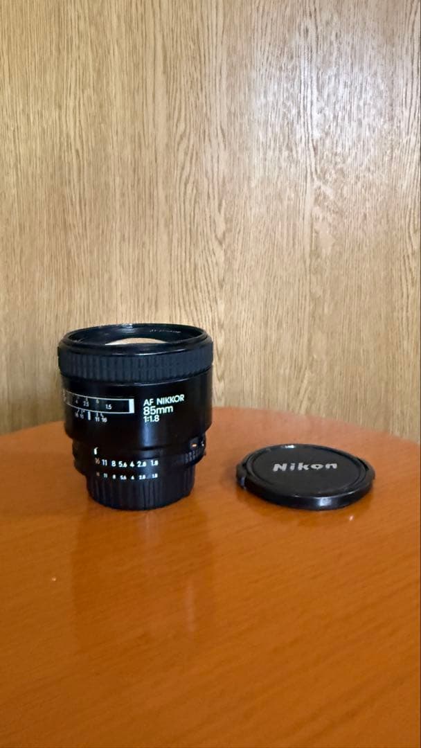 Nikon ニコン　85mm f1.8 単焦点レンズ