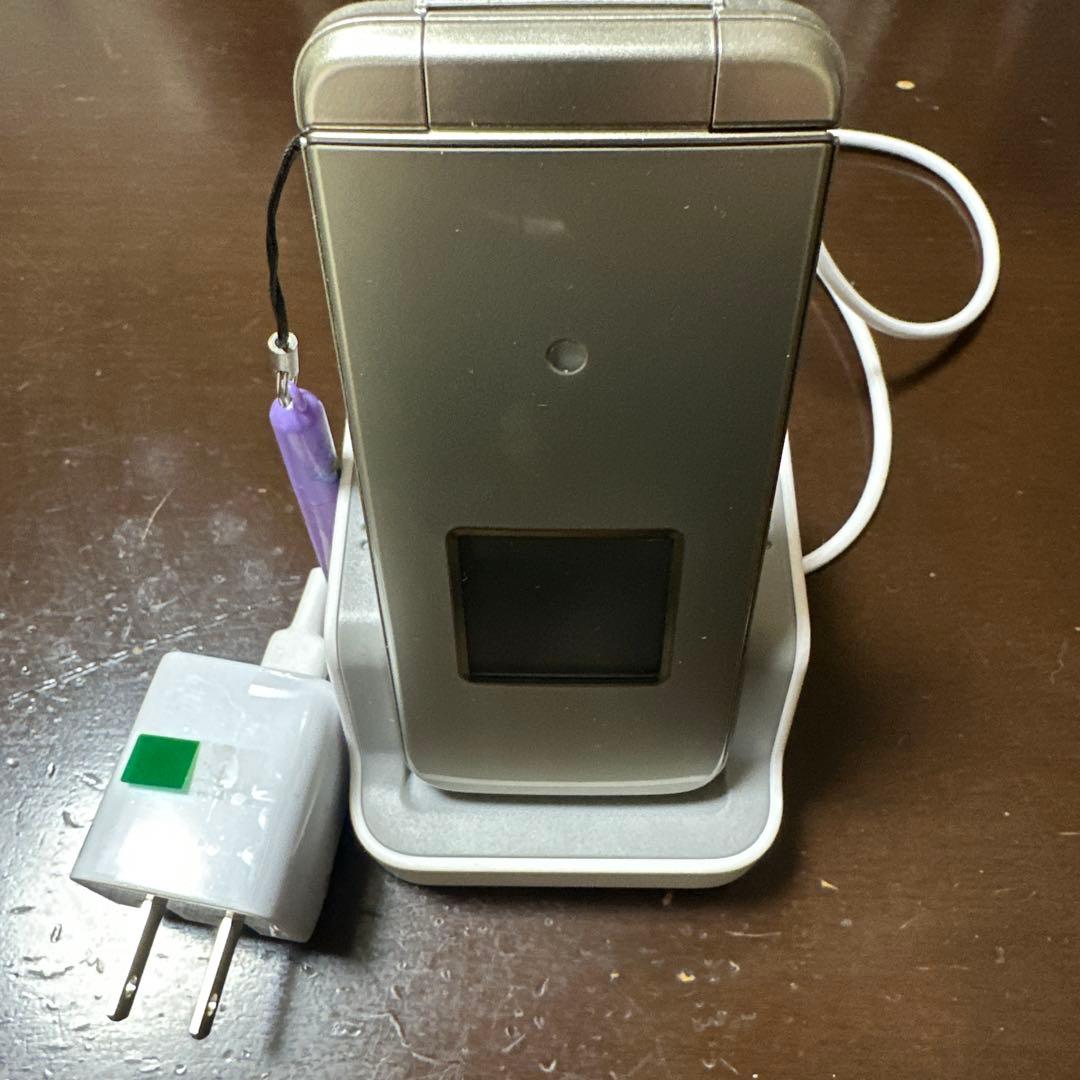 au かんたんケータイ KYF41 KYOCERA