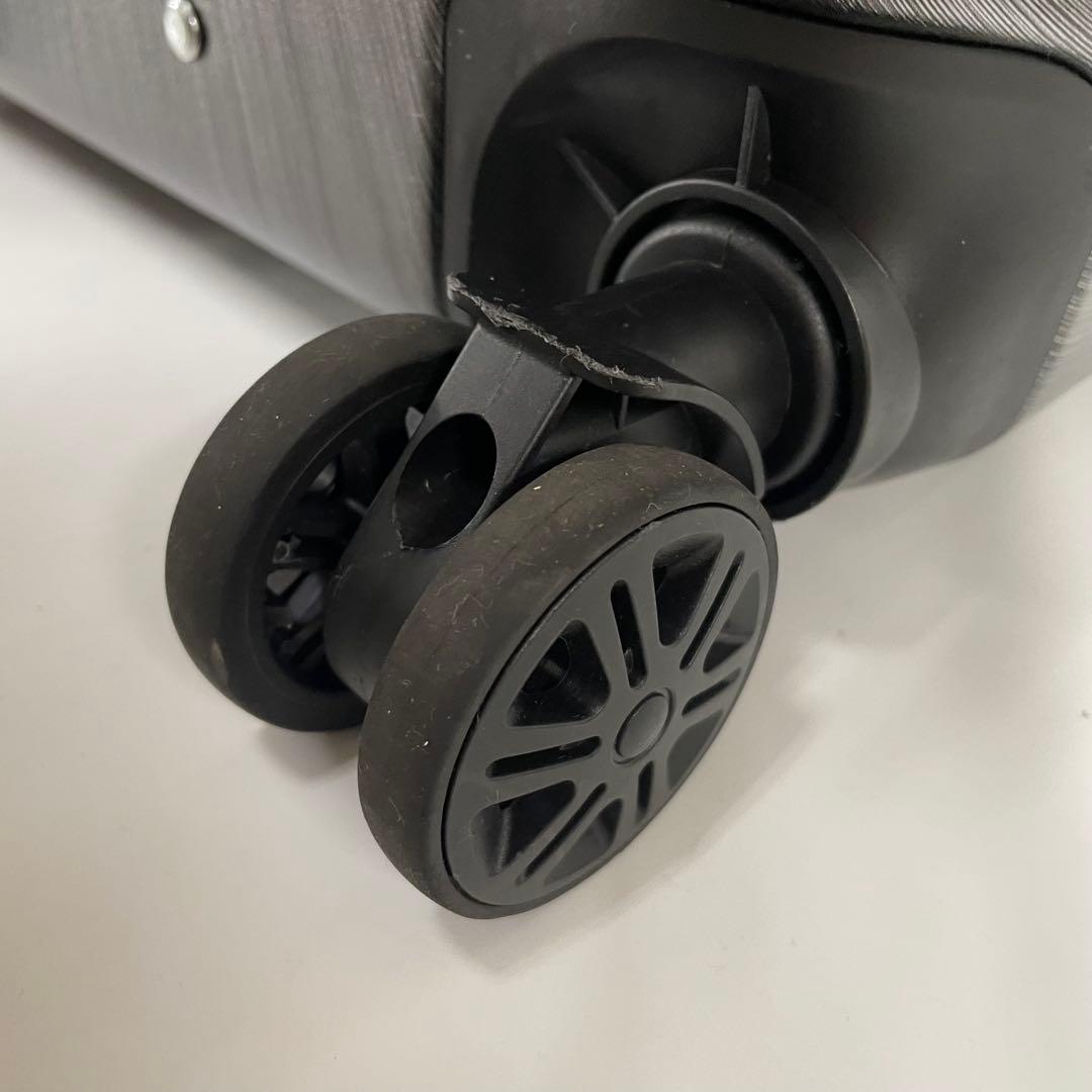 ポルシェ 軽量キャリーケース 機内持ち込み可