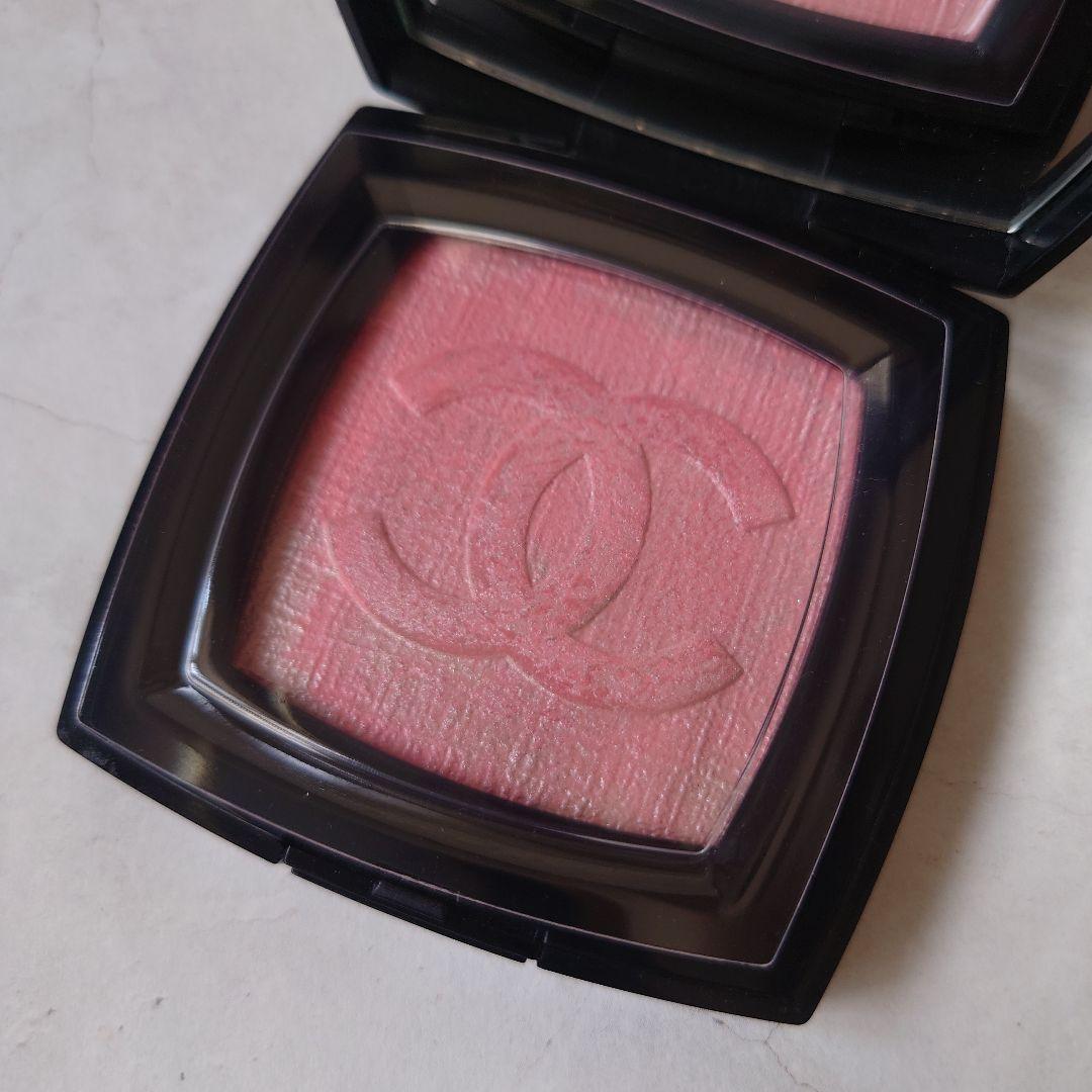 シャネル　チークカラー　ファンテジー ドゥ シャネル