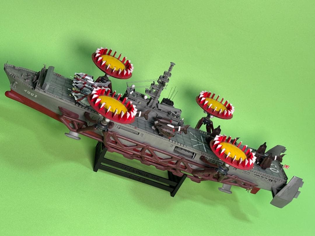 エヴァンゲリオン〝クレーディト空中母艦〟（1/350）