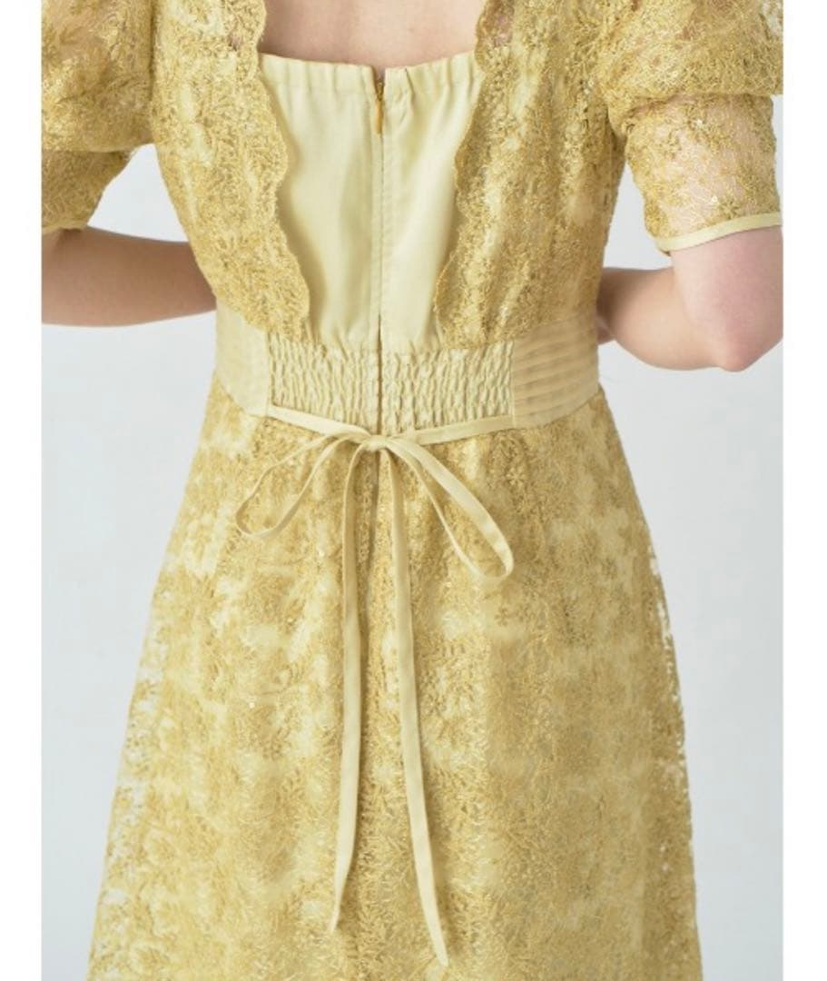 【値下げ】Lilly brown カシュクールフラワーレースドレス