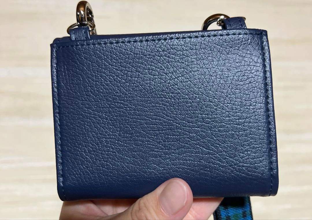 ファミリアショー　ウォレット